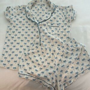 Roller Rabbit x Faherty pajama set